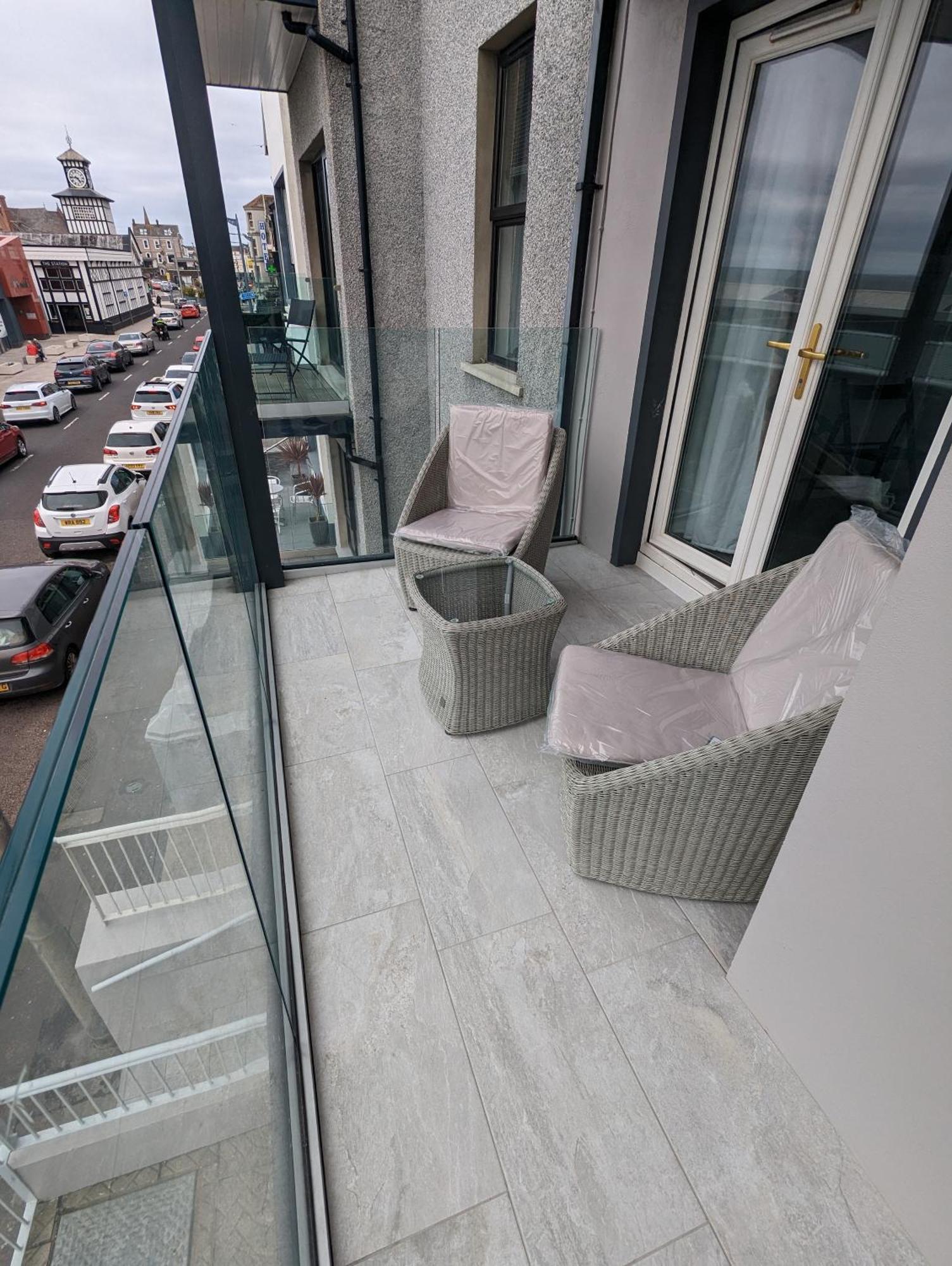In The Heart Of Portrush - Beautiful Views Appartement Kamer foto